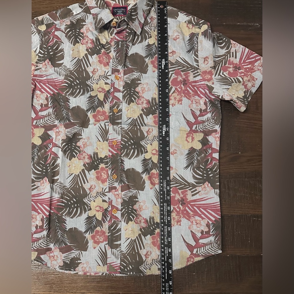UNTUCKit Shirt Mens Medium Tall Blue Floral Palm Short Sleeve Hawaii Beach - Picture 5 of 5
